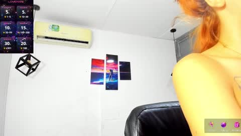 Snapshot of emy_0 chatting on 12.27.24 Emy online show from 12.27.24