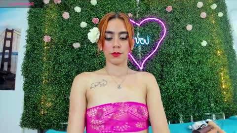 Snapshot of emy_0 chatting on 01.05.25 Emy online show from 01.05.25