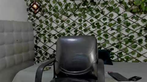 Snapshot of emy_0 chatting on 01.08.26 Emy online show from 01.08.26