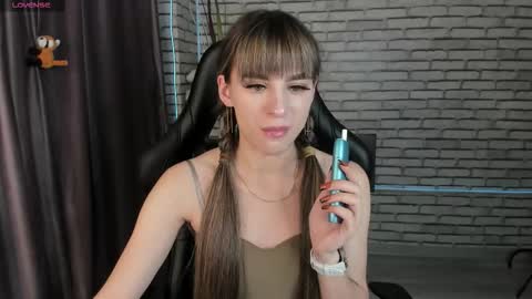 emy__angel online show from 09.22.25