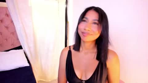 Snapshot of emy_bw chatting on 11.07.25 Emy New profile my other account was suspended follow me online show from 11.07.25