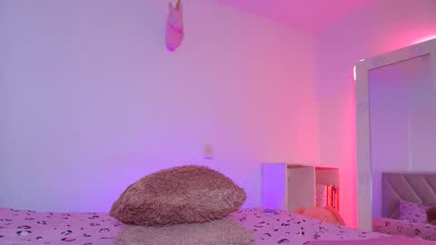 Emy online show from 02.05.26