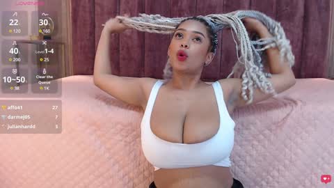 Snapshot of emy_leon chatting on 01.25.25 Emy online show from 01.25.25