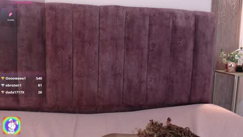 Snapshot of emy_leon chatting on 02.03.25 Emy online show from 02.03.25