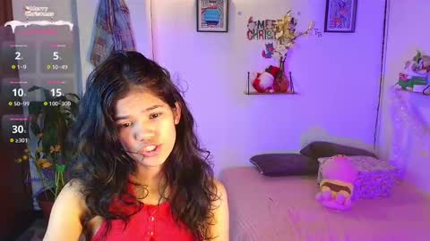 emycarver09 online show from 11.23.25