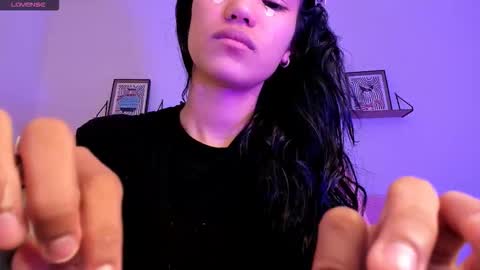 Snapshot of emycarver09 chatting on 02.12.26 emycarver09 online show from 02.12.26