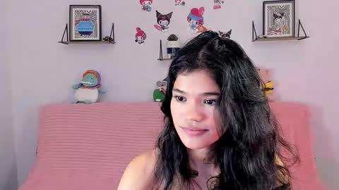 Snapshot of emycarver09 chatting on 02.22.26 emycarver09 online show from 02.22.26