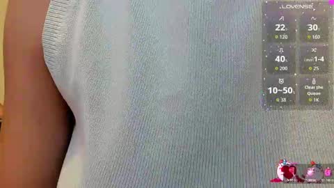 Snapshot of emycarver09 chatting on 02.27.26 emycarver09 online show from 02.27.26