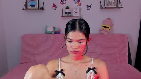 Snapshot of emycarver09 chatting on 02.27.26 emycarver09 online show from 02.27.26