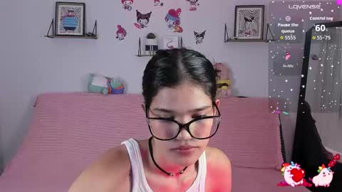 Snapshot of emycarver09 chatting on 03.01.26 emycarver09 online show from 03.01.26