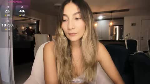 Snapshot of emyconneer chatting on 02.17.26 emyconneer online show from 02.17.26
