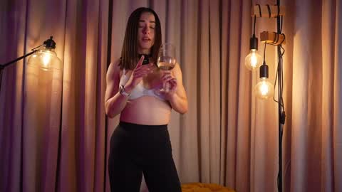 Eimi3 online show from 10.06.25