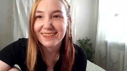 Snapshot of emyjess chatting on 04.16.26 Emy online show from 04.16.26