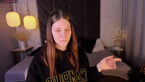 Leah online show from 10.16.25