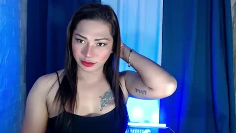 Jeniegh online show from 10.17.25