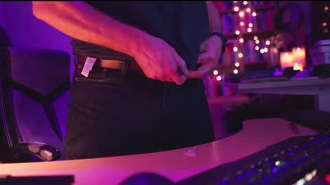 Snapshot of energybra chatting on 01.25.25 uk online show from 01.25.25