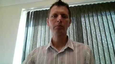 Snapshot of englishguy183 chatting on 06.16.26 EnglishGuy183 online show from 06.16.26