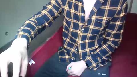 Snapshot of enoch98 chatting on 03.02.25 enoch98 online show from 03.02.25