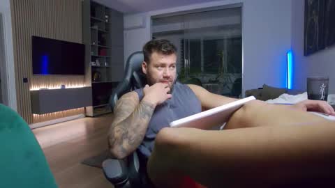 Erik online show from 11.10.25