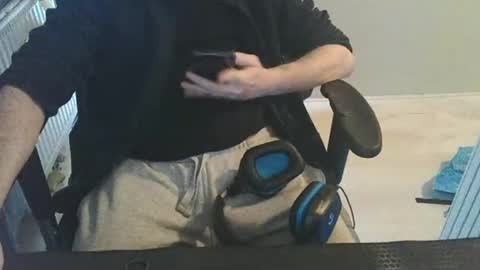 enriquexxx21xxx online show from 12.19.24