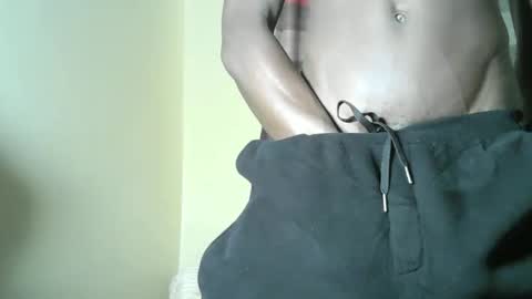 Snapshot of envy_spice chatting on 11.17.25 streamsinners online show from 11.17.25