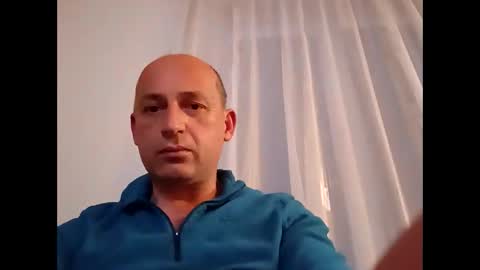 Snapshot of epu17 chatting on 04.21.26 epu17 online show from 04.21.26