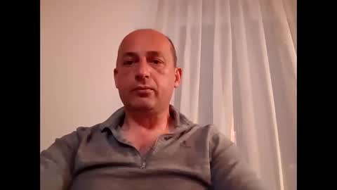 Snapshot of epu17 chatting on 05.05.26 epu17 online show from 05.05.26