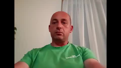 Snapshot of epu17 chatting on 05.30.26 epu17 online show from 05.30.26