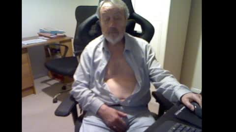 erasmus_d online show from 12.05.24