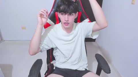 Snapshot of eren_tatakae chatting on 12.05.25 eren_tatakae online show from 12.05.25