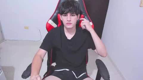 Snapshot of eren_tatakae chatting on 12.16.25 eren_tatakae online show from 12.16.25