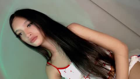 Elisa online show from 02.07.25