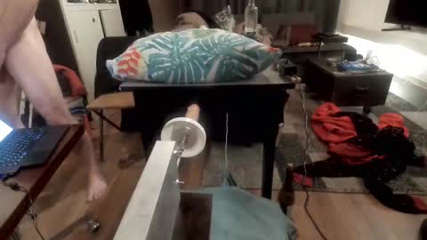 Snapshot of ergheid chatting on 02.04.25 ergheid online show from 02.04.25