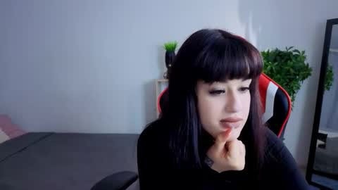 Erika online show from 10.08.25