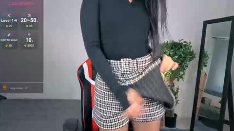 Erika online show from 10.18.25