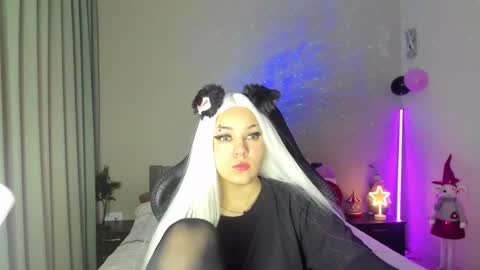 Erica online show from 12.17.24