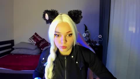 Erica online show from 01.03.25