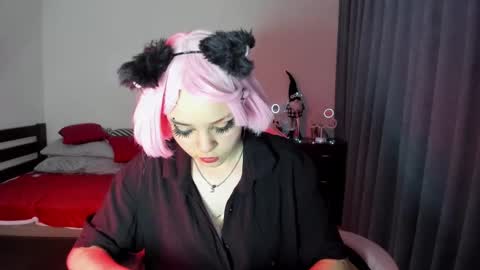 Erica online show from 01.06.25