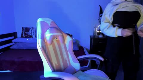 Erica online show from 01.18.25