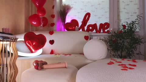 Call me Erica online show from 02.14.25