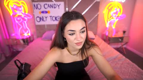 Snapshot of ericasin chatting on 11.04.25 Erica online show from 11.04.25