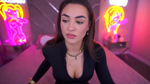 Snapshot of ericasin chatting on 11.22.25 Erica online show from 11.22.25