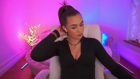 Snapshot of ericasin chatting on 02.20.26 Erica online show from 02.20.26