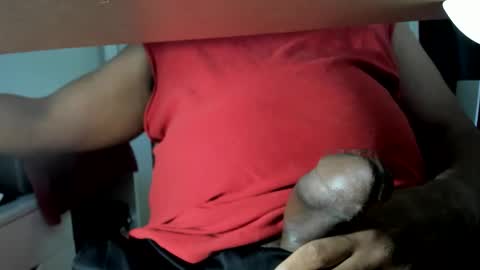 Snapshot of ericbishop1 chatting on 10.10.25 EricBishop1 online show from 10.10.25