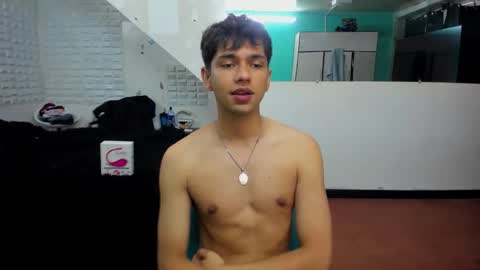 erick_hot12 online show from 05.04.26