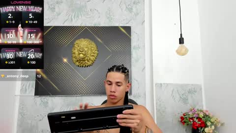 Snapshot of erick_zhimerman chatting on 01.23.25 online show from 01.23.25