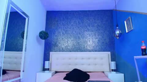 Snapshot of erick_zhimerman chatting on 10.02.25 online show from 10.02.25