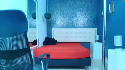 Snapshot of erick_zhimerman chatting on 10.05.25 online show from 10.05.25