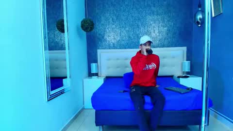 Snapshot of erick_zhimerman chatting on 10.12.25 online show from 10.12.25