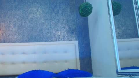 Snapshot of erick_zhimerman chatting on 10.22.25 online show from 10.22.25